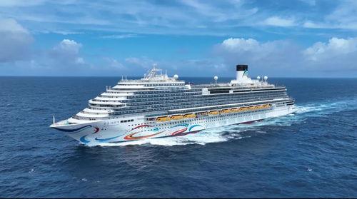 国产大型邮轮起航视频,扬帆起航，开启海上新纪元  第3张